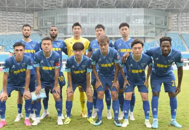 而如今, div, 舞台